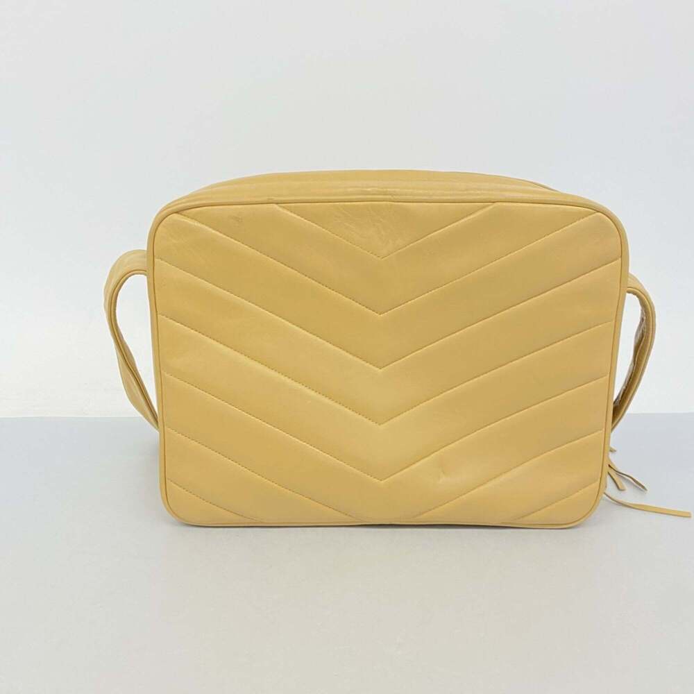 CHANEL Cream Lambskin Leather Shoulder Bag - Picture 11 of 12